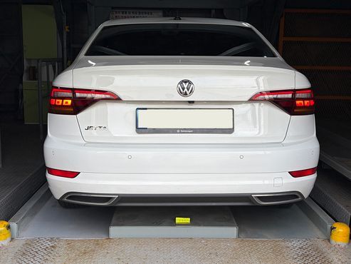 Volkswagen Jetta 1.4 TSI Prestige — пробег 73 200 км — фото 4 из 5