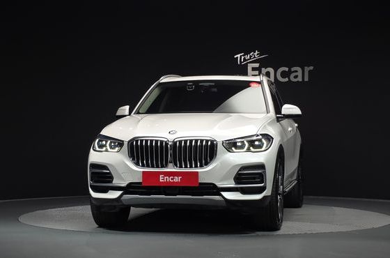 BMW X5 xDrive 40i xLine — пробег 23 668 км — фото 3 из 5