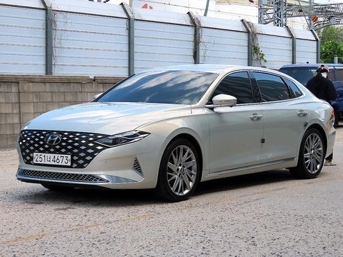 Hyundai Grandeur 2.5 Calligraphy — пробег 43 160 км — фото 3 из 5