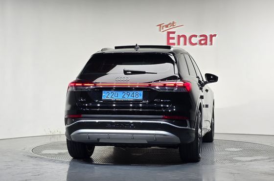 Audi Q4 e-tron 40 Premium — пробег 58 604 км — фото 4 из 5