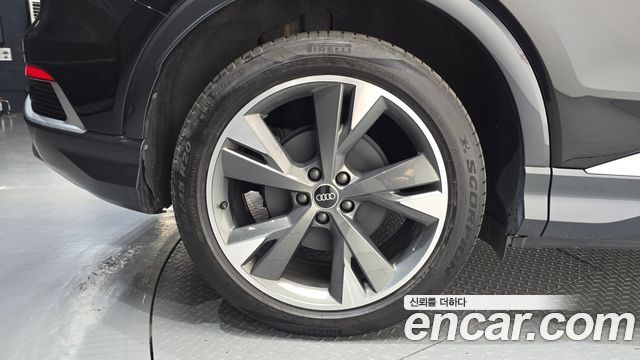 Audi Q4 e-tron из Кореи Encar
