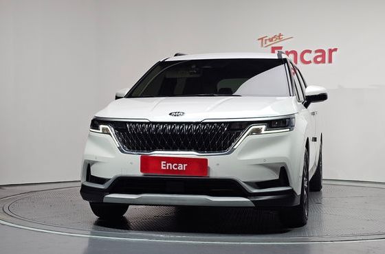 Kia Carnival 9-Seater Prestige — пробег 69 287 км — фото 3 из 5