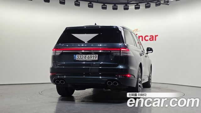 Lincoln Aviator 3.0 PHEV GT AWD — пробег 77 430 км — фото 4 из 5