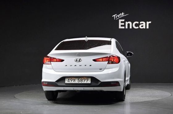 Hyundai AVANTE 1.6 Smart — пробег 100 898 км — фото 4 из 5