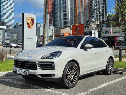 Porsche Cayenne 3.0 COUPE PLATINUM EDITION — пробег 14 700 км — фото 1 из 5