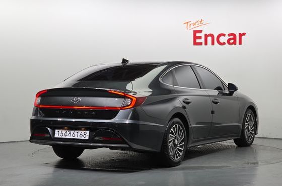 Hyundai Sonata Premium Plus — пробег 20 685 км — фото 2 из 5