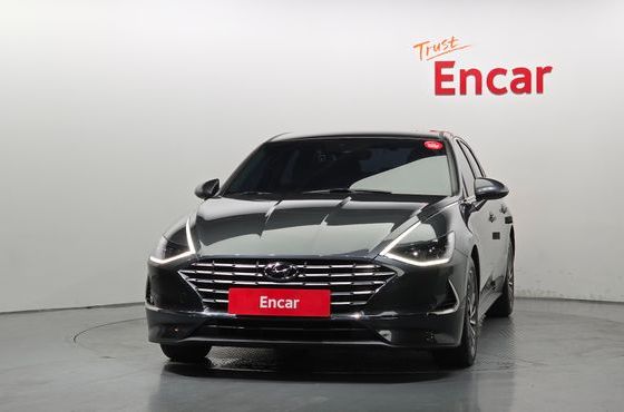 Hyundai Sonata Premium Plus — пробег 20 685 км — фото 3 из 5