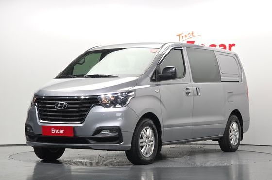 Hyundai Starex Van 5-Seater Smart — пробег 116 120 км — фото 1 из 5