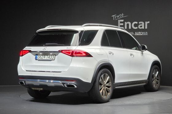 Mercedes-Benz GLE-Class GLE300d 4MATIC — пробег 90 307 км — фото 2 из 5