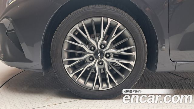 Kia K3 из Кореи Encar