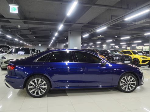 Audi A4 40 TFSI Premium — пробег 8 700 км — фото 2 из 5
