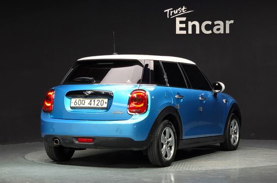 Mini Cooper 5Door Standard 3rd — пробег 90 295 км — фото 2 из 5