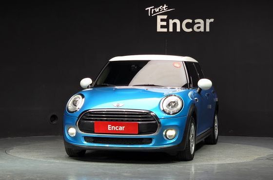 Mini Cooper 5Door Standard 3rd — пробег 90 295 км — фото 3 из 5