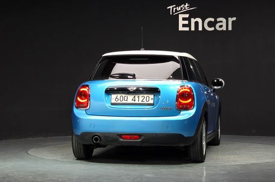Mini Cooper 5Door Standard 3rd — пробег 90 295 км — фото 4 из 5