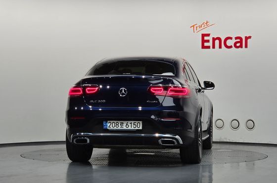 Mercedes-Benz GLC-Class GLC300 4MATIC Premium Coupe — пробег 31 502 км — фото 4 из 5
