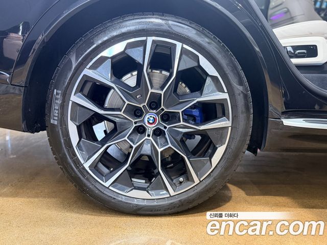 BMW X7 xDrive 40i M Sport 6STR — пробег 16 300 км — фото 5 из 5