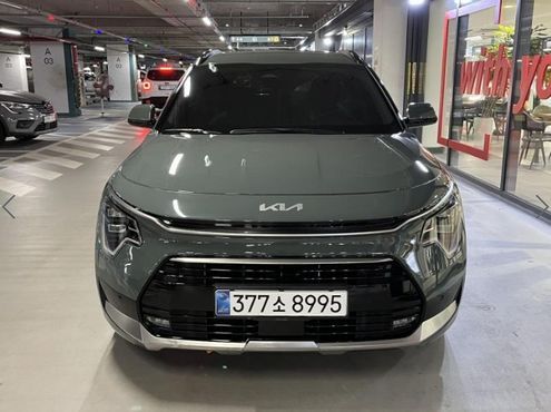 Kia Niro Signature — пробег 25 565 км — фото 2 из 5