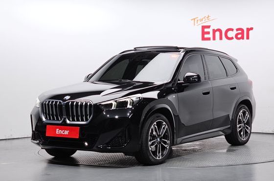 BMW X1 xDrive 20i M Sport — пробег 24 081 км — фото 1 из 5