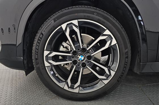 BMW X1 xDrive 20i M Sport — пробег 24 081 км — фото 5 из 5