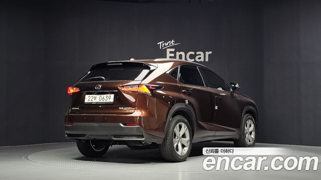 Lexus NX Executive — пробег 133 870 км — фото 2 из 5