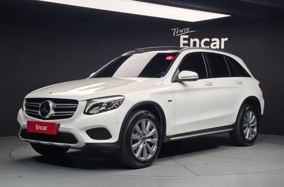 Mercedes-Benz GLC-Class GLC350e 4MATIC Premium — пробег 137 447 км — фото 1 из 5