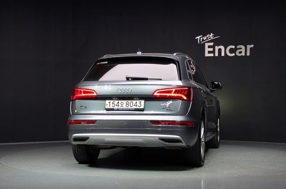 Audi Q5 40 TDI Quattro Premium — пробег 142 639 км — фото 4 из 5