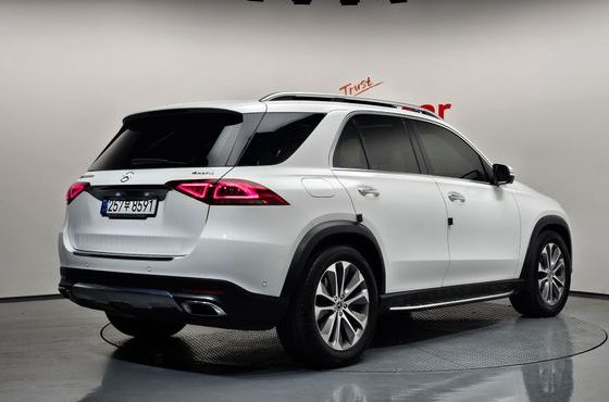Mercedes-Benz GLE-Class GLE300d 4MATIC — пробег 45 355 км — фото 2 из 5