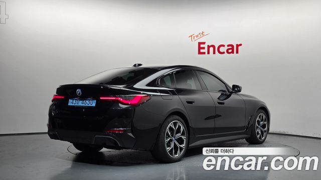 BMW i4 eDrive40 M Sports Pro — пробег 42 839 км — фото 2 из 5
