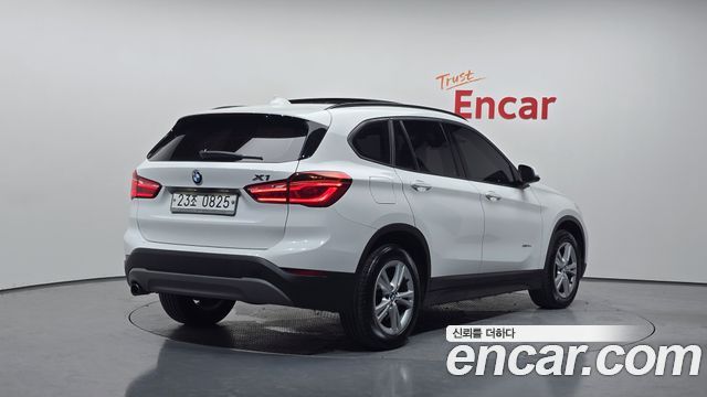 BMW X1 xDrive 18d — пробег 118 394 км — фото 2 из 5
