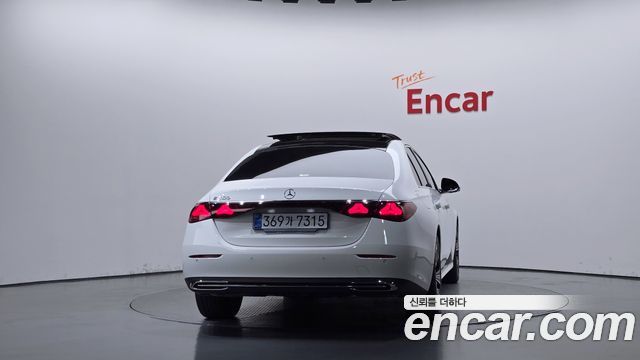 Mercedes-Benz E-Class из Кореи Encar