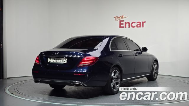 Mercedes-Benz E-Class из Кореи Encar