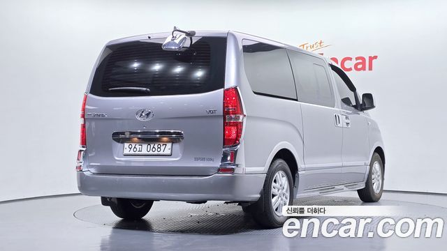 Hyundai Starex Van 5-Seater Modern — пробег 119 575 км — фото 2 из 5