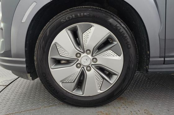 Hyundai Kona Premium — пробег 150 240 км — фото 5 из 5