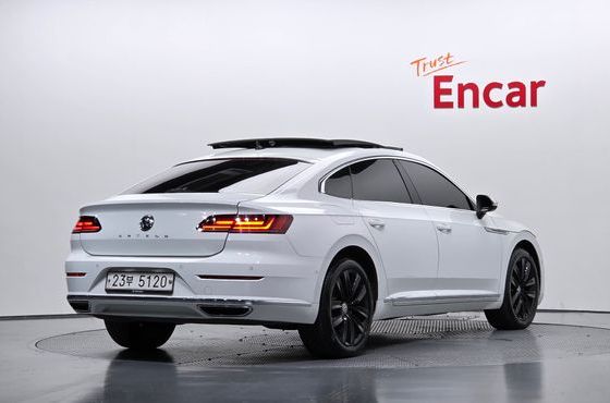 Volkswagen Arteon 2.0 TDI Prestige — пробег 106 623 км — фото 2 из 5