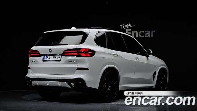 BMW X5 xDrive 40d M Sport Pro — пробег 4 081 км — фото 2 из 5