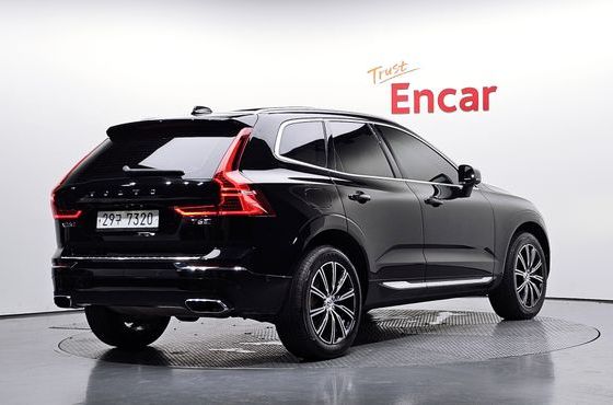 Volvo XC60 T6 Inscription — пробег 179 950 км — фото 2 из 5