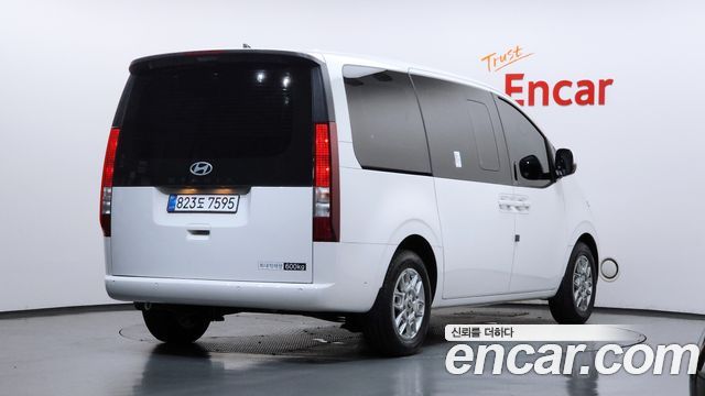 Hyundai Staria из Кореи Encar