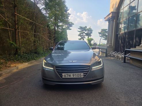 Hyundai Genesis 3.3 AWD Structure Change (Bi-Fuel) — пробег 255 300 км — фото 1 из 5