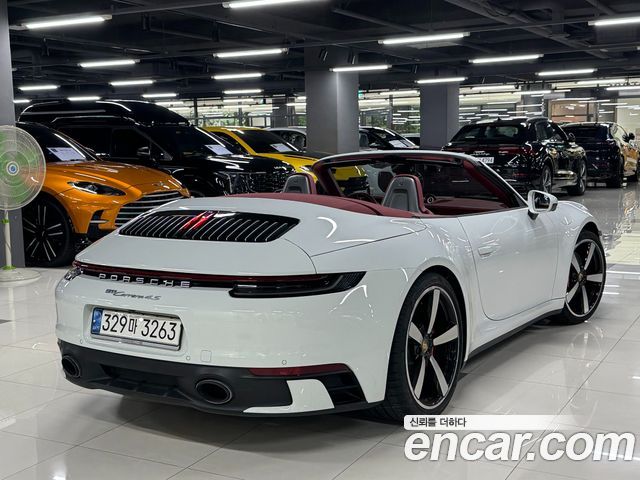 Porsche 911 Carrera S Cabriolet — пробег 12 700 км — фото 3 из 5