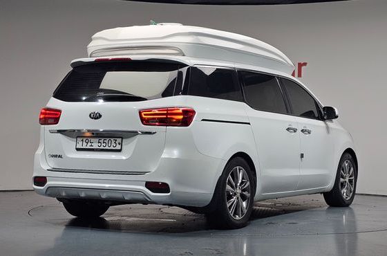 Kia Carnival Gasoline 9-seater Limousine(Special vehicle) — пробег 100 898 км — фото 2 из 5