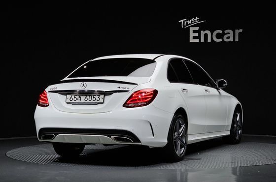 Mercedes-Benz C-Class C200 4MATIC AMG Line — пробег 104 360 км — фото 2 из 5