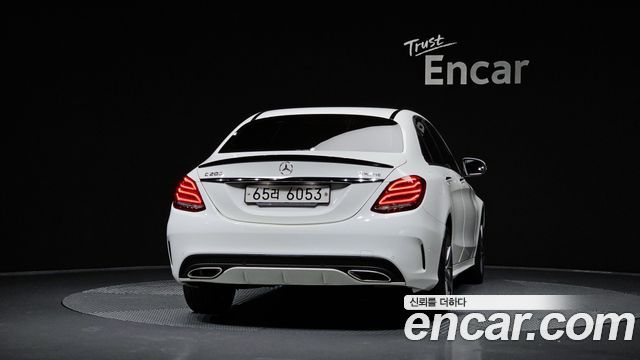 Mercedes-Benz C-Class C200 4MATIC AMG Line — пробег 104 360 км — фото 4 из 5