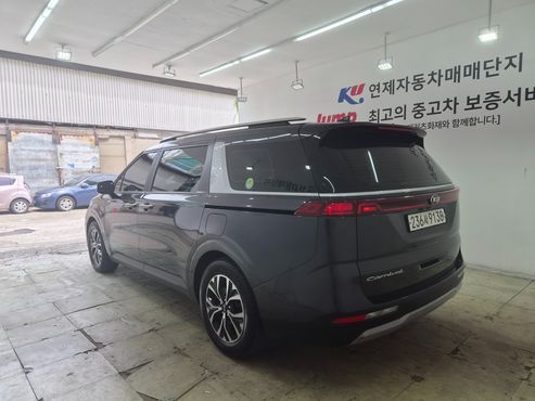 Kia Carnival 9-Seater Prestige — пробег 90 989 км — фото 3 из 5