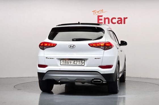 Hyundai Tucson Diesel 1.7 2WD Premium — пробег 179 729 км — фото 4 из 5