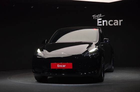 Tesla Model Y RWD — пробег 56 610 км — фото 3 из 5