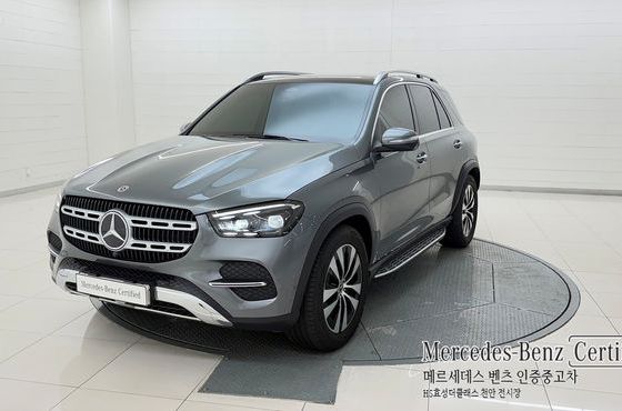 Mercedes-Benz GLE-Class GLE450 4MATIC — пробег 3 236 км — фото 1 из 5
