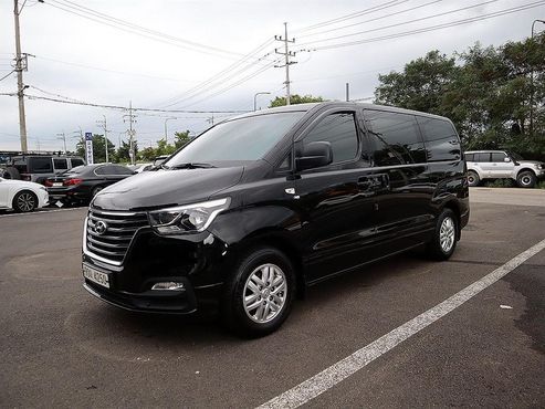 Hyundai Starex Van 3-Seater Smart — пробег 227 244 км — фото 1 из 5