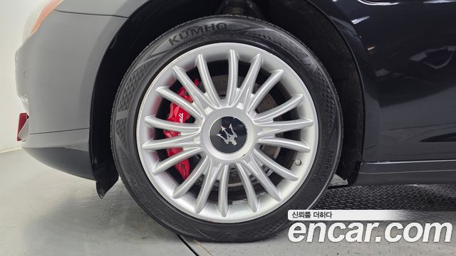 Maserati Quattroporte из Кореи Encar