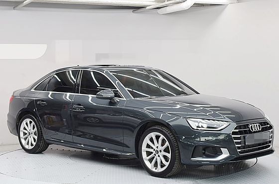 Audi A4 40 TFSI — пробег 26 087 км — фото 1 из 5