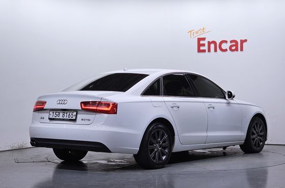 Audi A6 2.0 TDI Dynamic C7 — пробег 129 184 км — фото 2 из 5